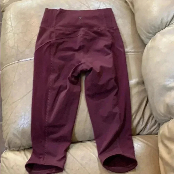 Lululemon 105 f crop - Picture 9 of 13